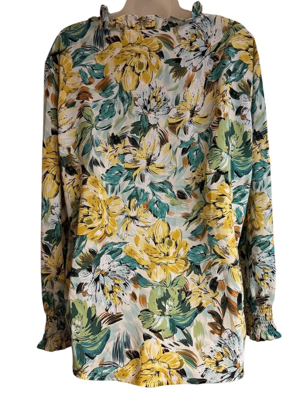 NWT Coco + Carmen Yellow Green Floral V-Neck Ruffle Blouse PLUS: 2X #11 - Picture 5 of 10